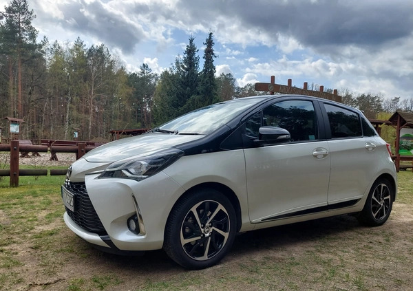 Toyota Yaris cena 63900 przebieg: 47200, rok produkcji 2019 z Brok małe 232